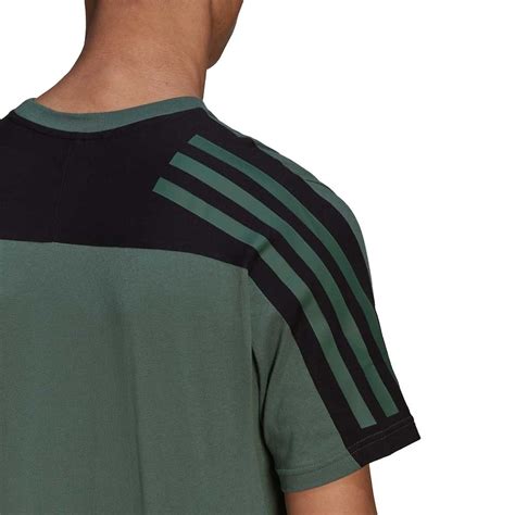 camiseta adidas 3 bandas.